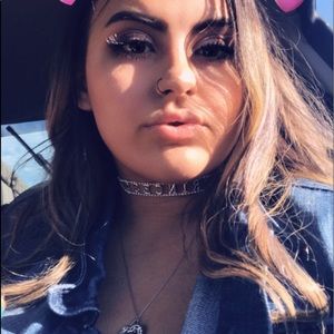 Meet your Posher, Alyssa